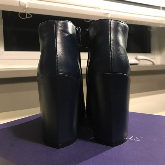 Stuart Weitzman 2018 spring collection ankle boots - Picture 3 of 8